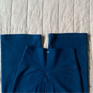 Abercrombie & Fitch YPB Scult Activewear Flare Leggings